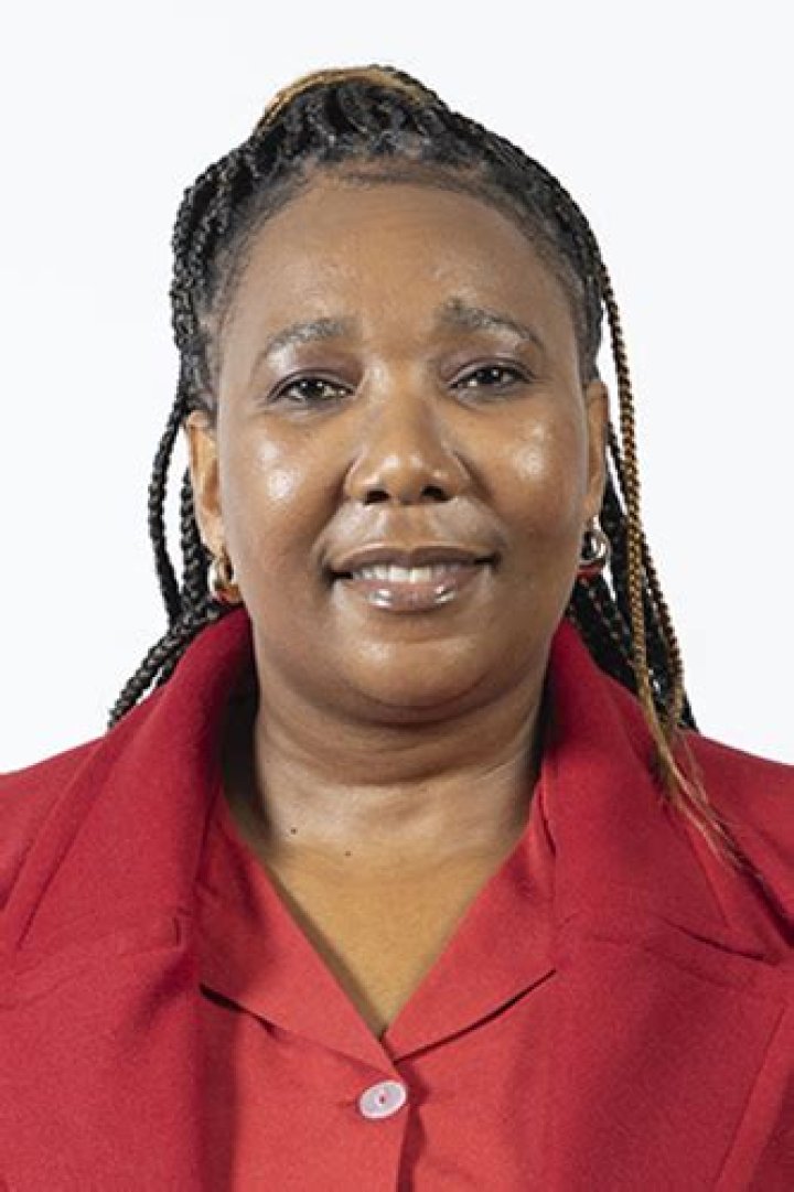 Ntombovuyo Veronica Mente’s biography, net worth, fact, career, awards and life story