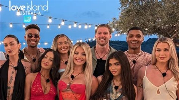 Who Is Taku Chimwaza? Meet The Love Island Australia Cast On Instagram